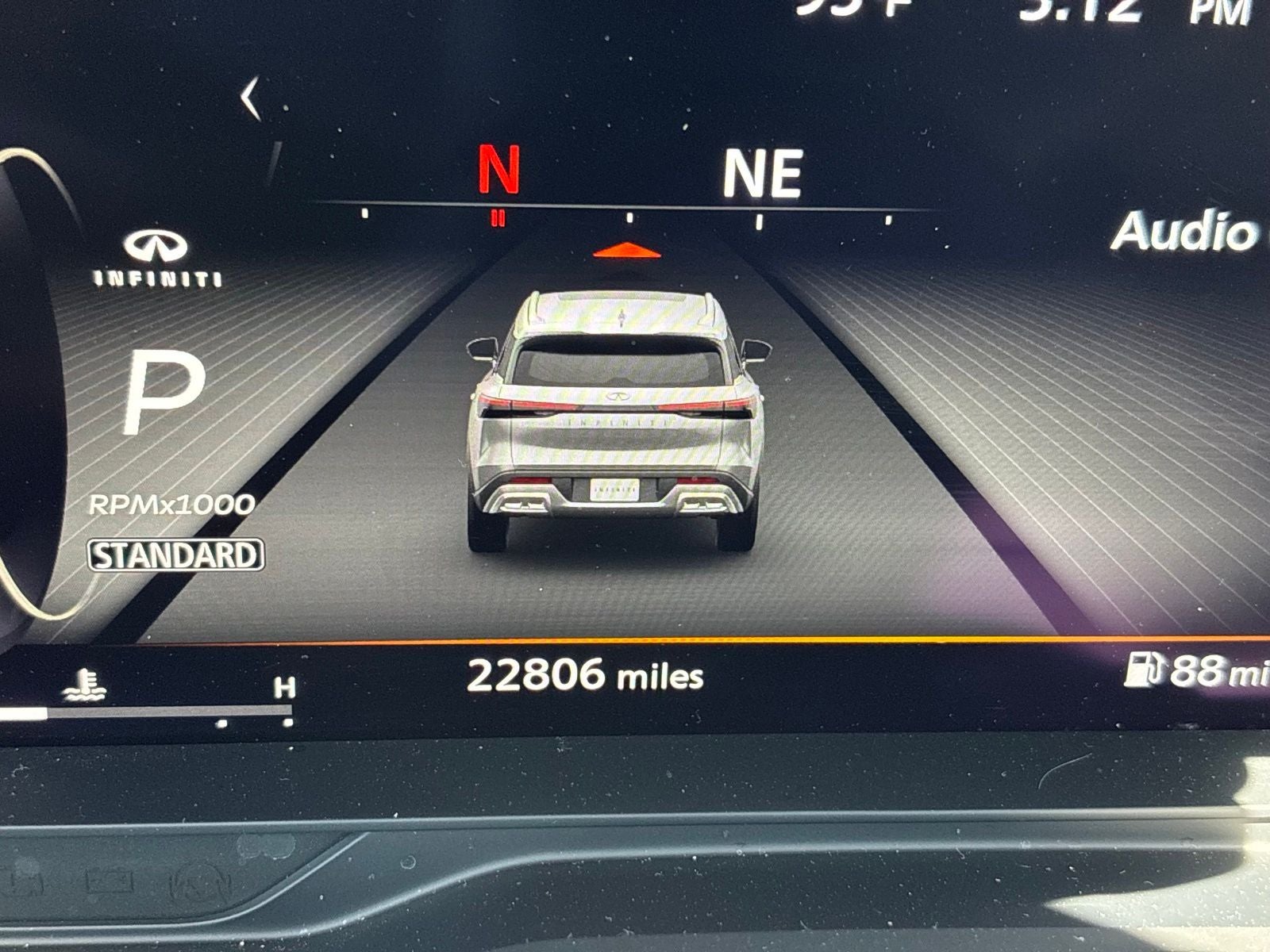 2023 INFINITI QX60 LUXE
