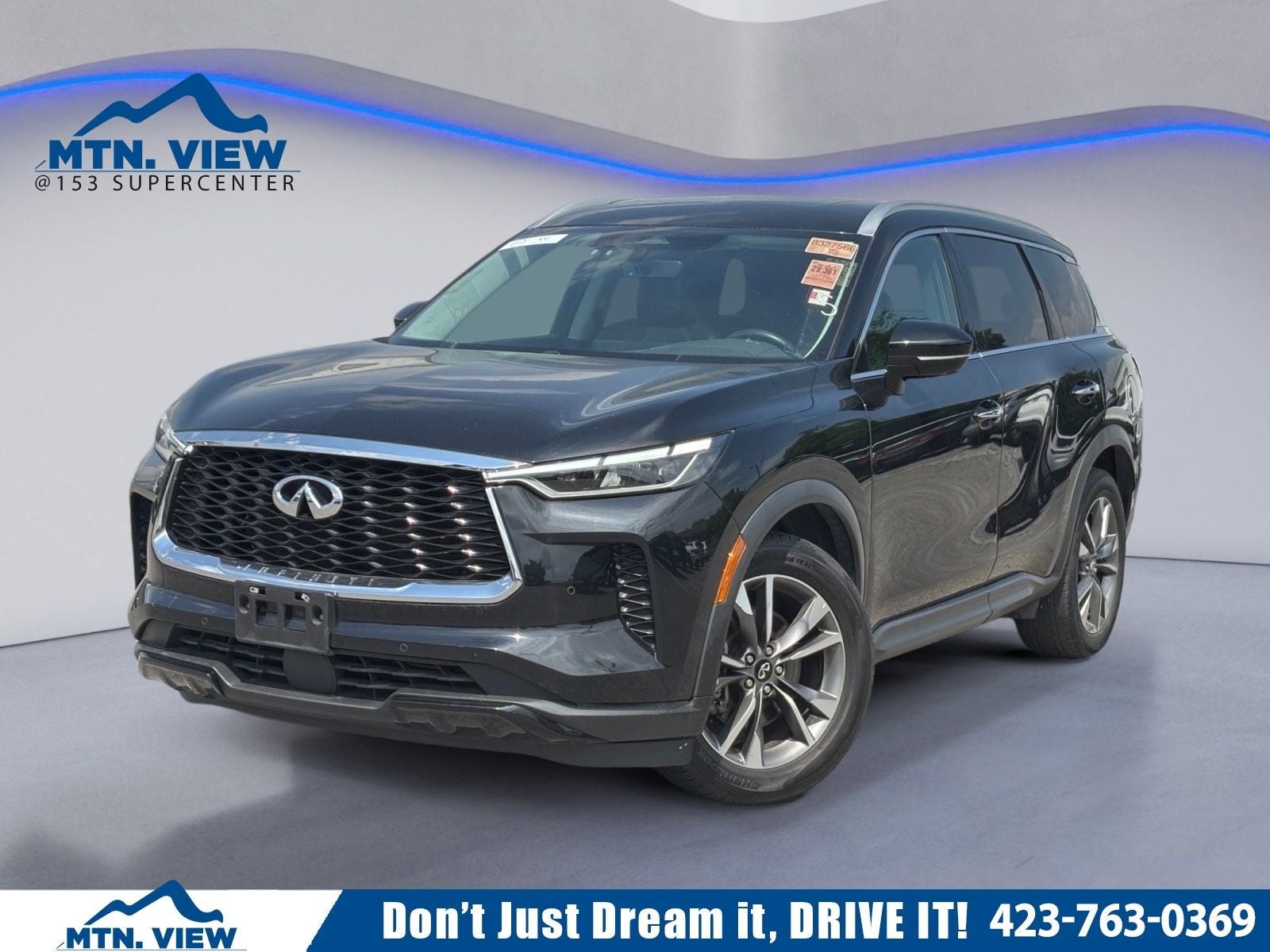 2023 INFINITI QX60 LUXE