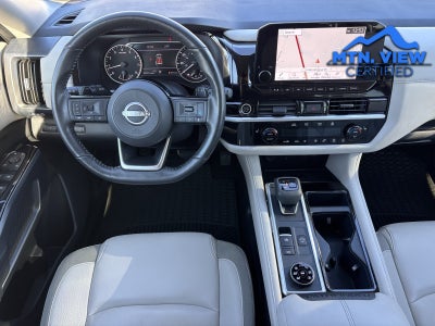 2024 Nissan Pathfinder SL