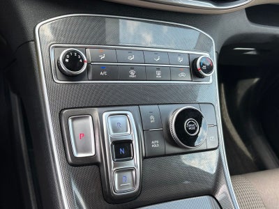 2022 Hyundai Santa Fe SE