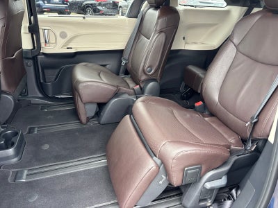 2021 Toyota Sienna Platinum 7 Passenger