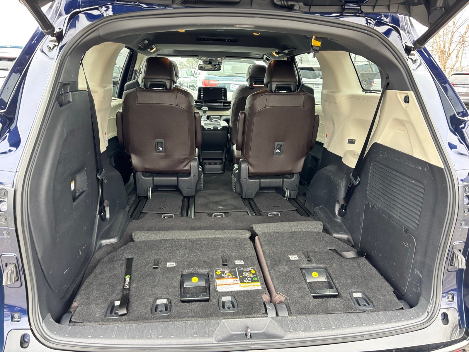 2021 Toyota Sienna Platinum 7 Passenger