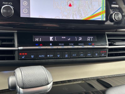 2021 Toyota Sienna Platinum 7 Passenger