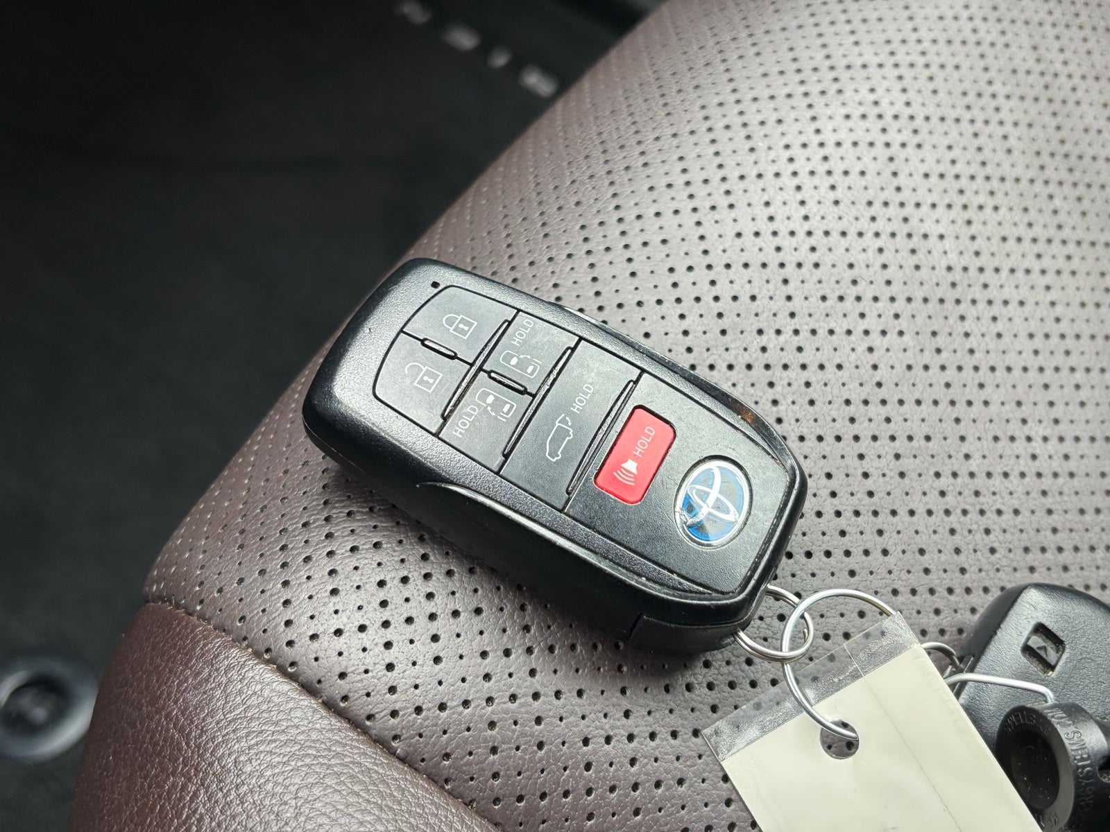 2021 Toyota Sienna Platinum 7 Passenger