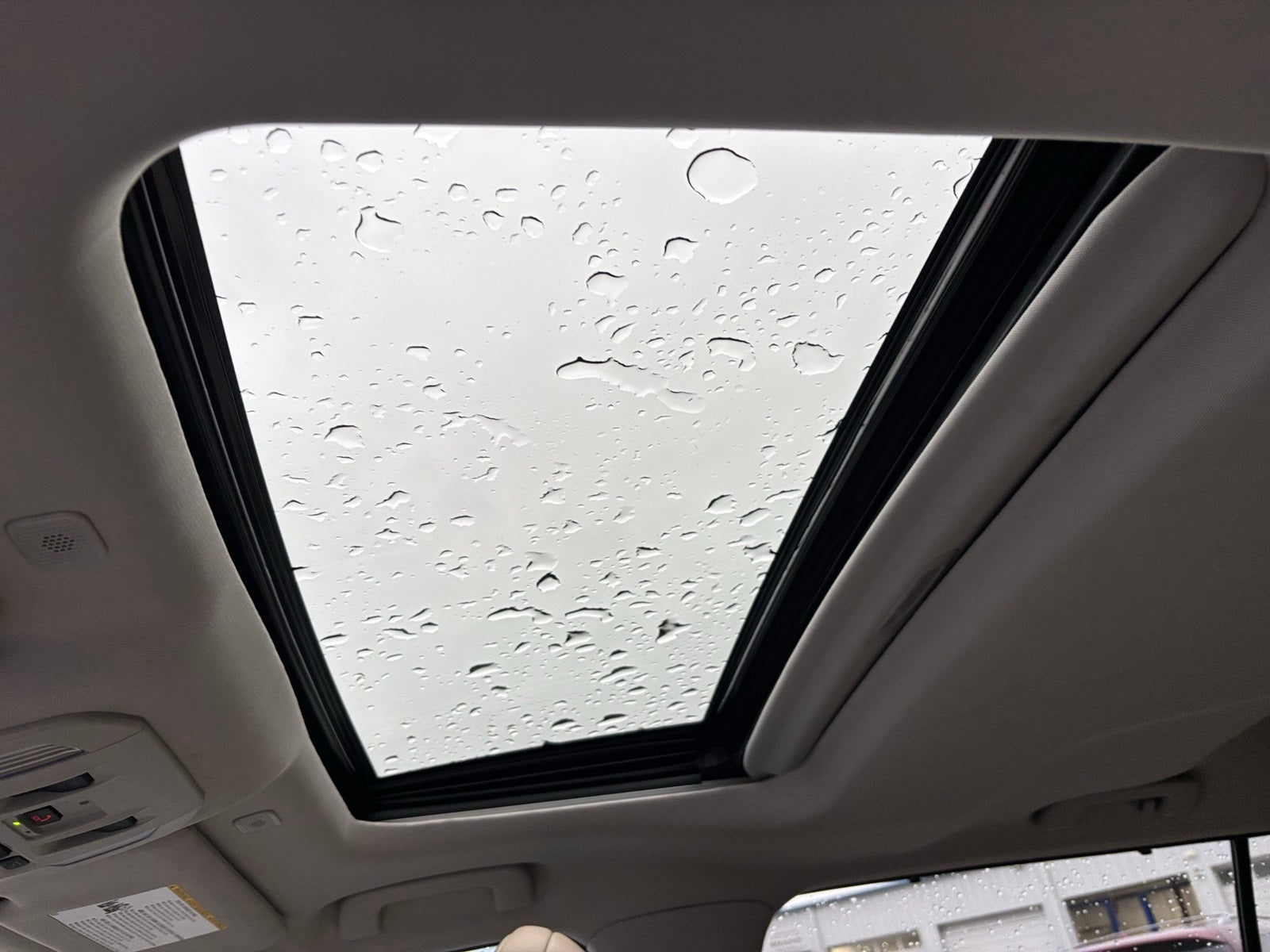 2025 Toyota Highlander Hybrid XLE