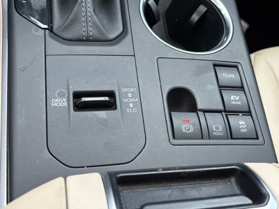 2025 Toyota Highlander Hybrid XLE