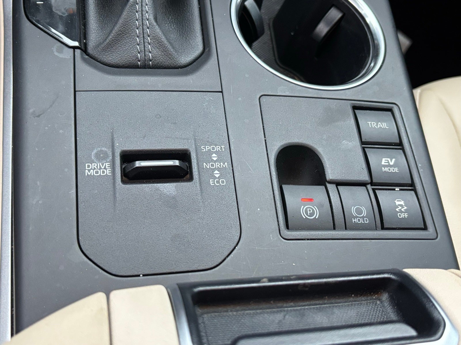 2025 Toyota Highlander Hybrid XLE