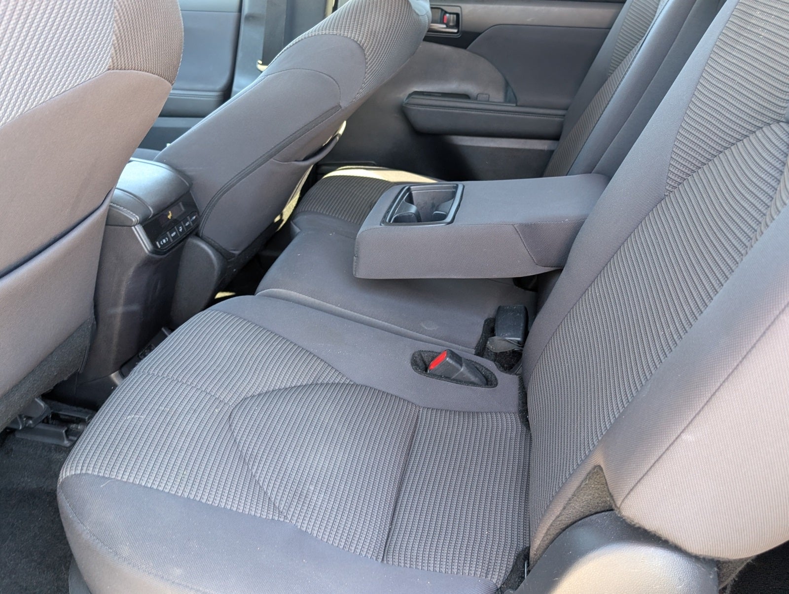 2024 Toyota Highlander Base