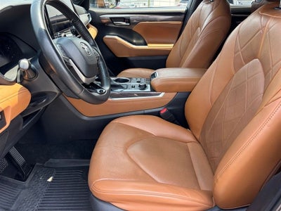 2024 Toyota Highlander Platinum