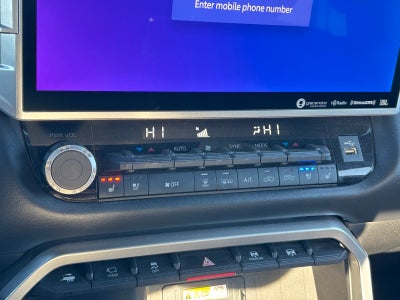 2022 Toyota Tundra Platinum