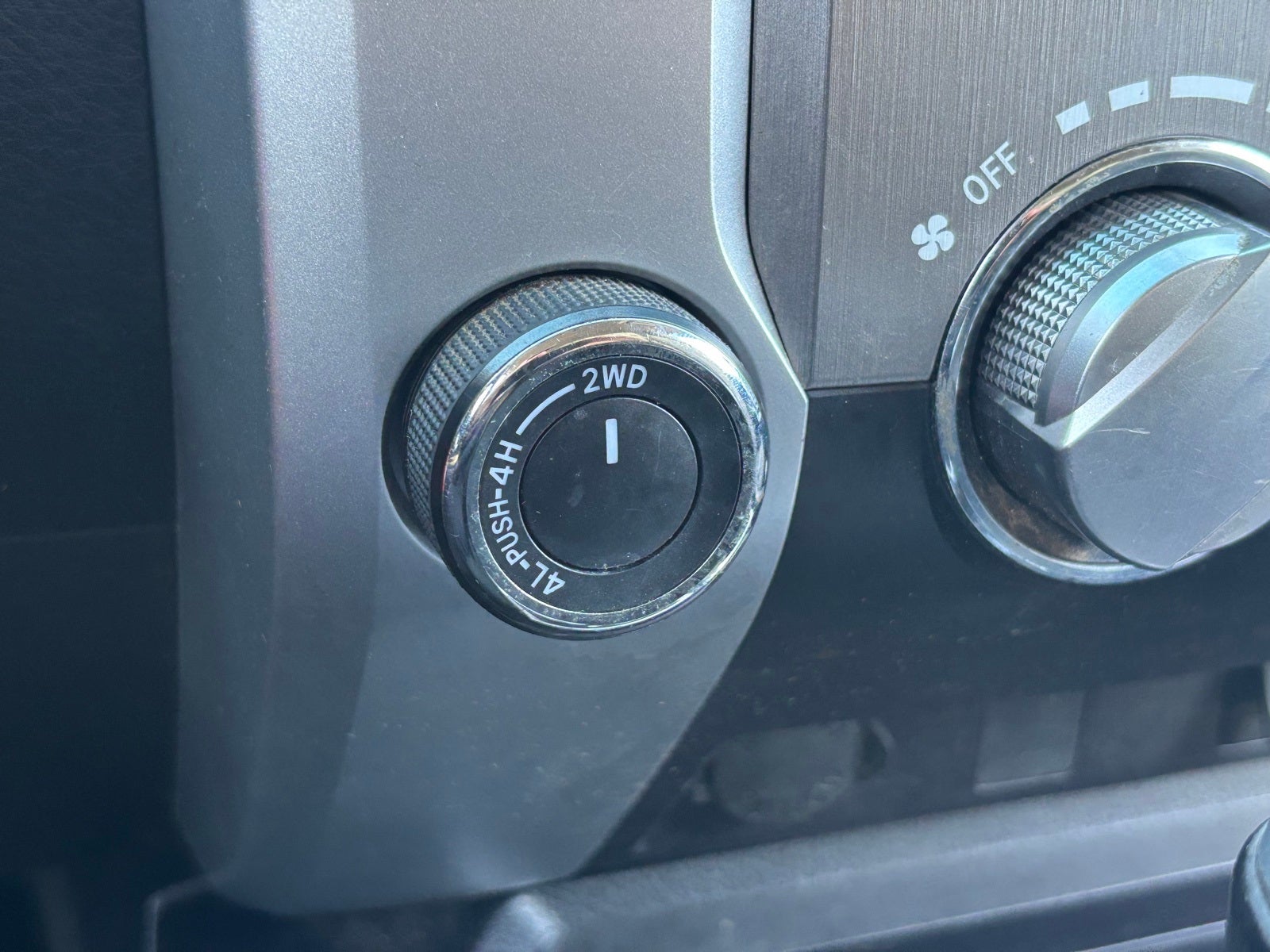 2016 Toyota Tundra SR5