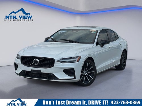 2023 Volvo S60 Recharge Plug-In Hybrid T8 Plus Dark Theme