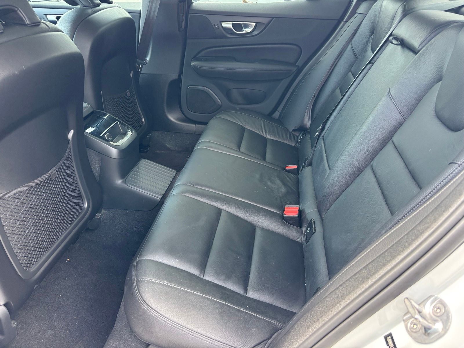 2023 Volvo S60 Recharge Plug-In Hybrid T8 Plus Dark Theme