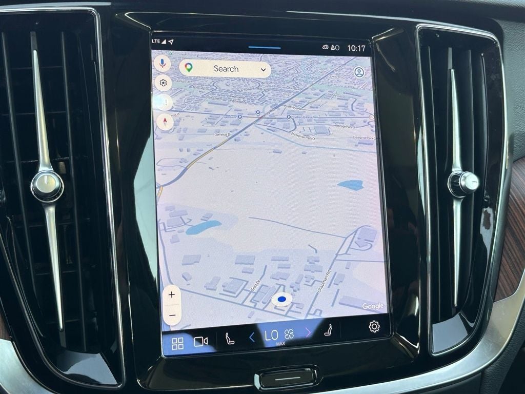 2023 Volvo S60 Recharge Plug-In Hybrid T8 Plus Dark Theme