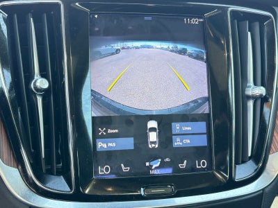 2022 Volvo S60 Recharge Plug-In Hybrid T8 R-Design Expression