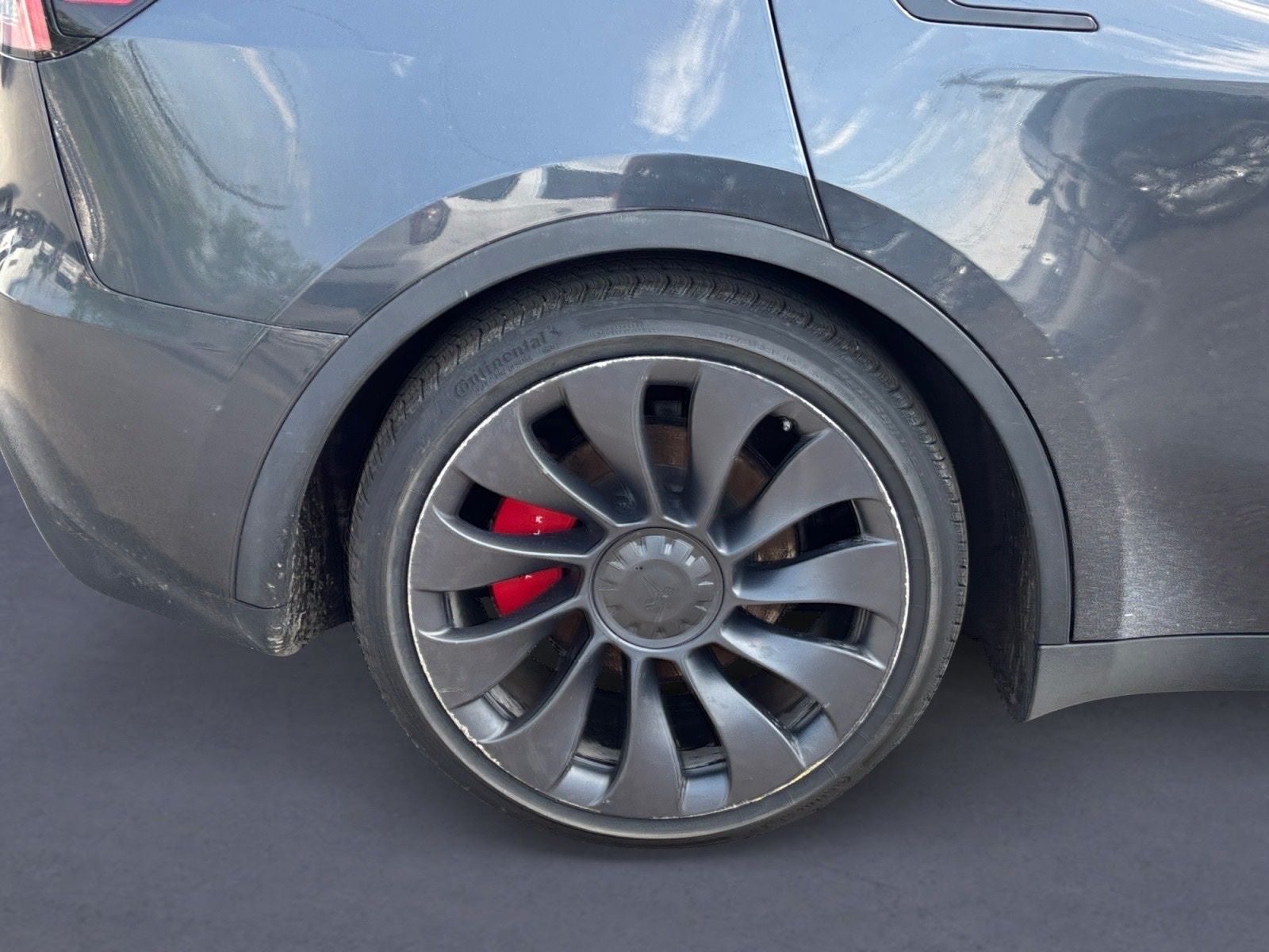 2024 Tesla Model Y Performance