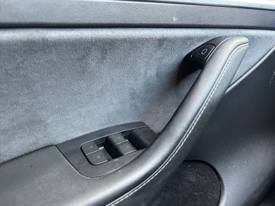 2024 Tesla Model Y Performance