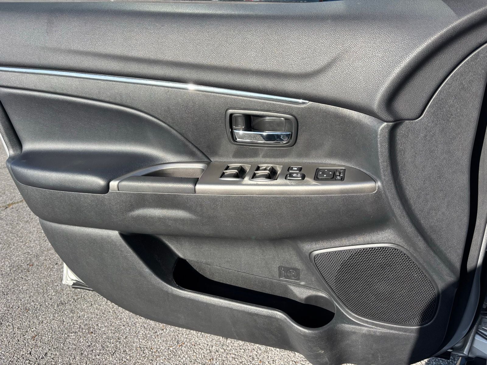 2025 Mitsubishi Outlander Sport 2.0 SE