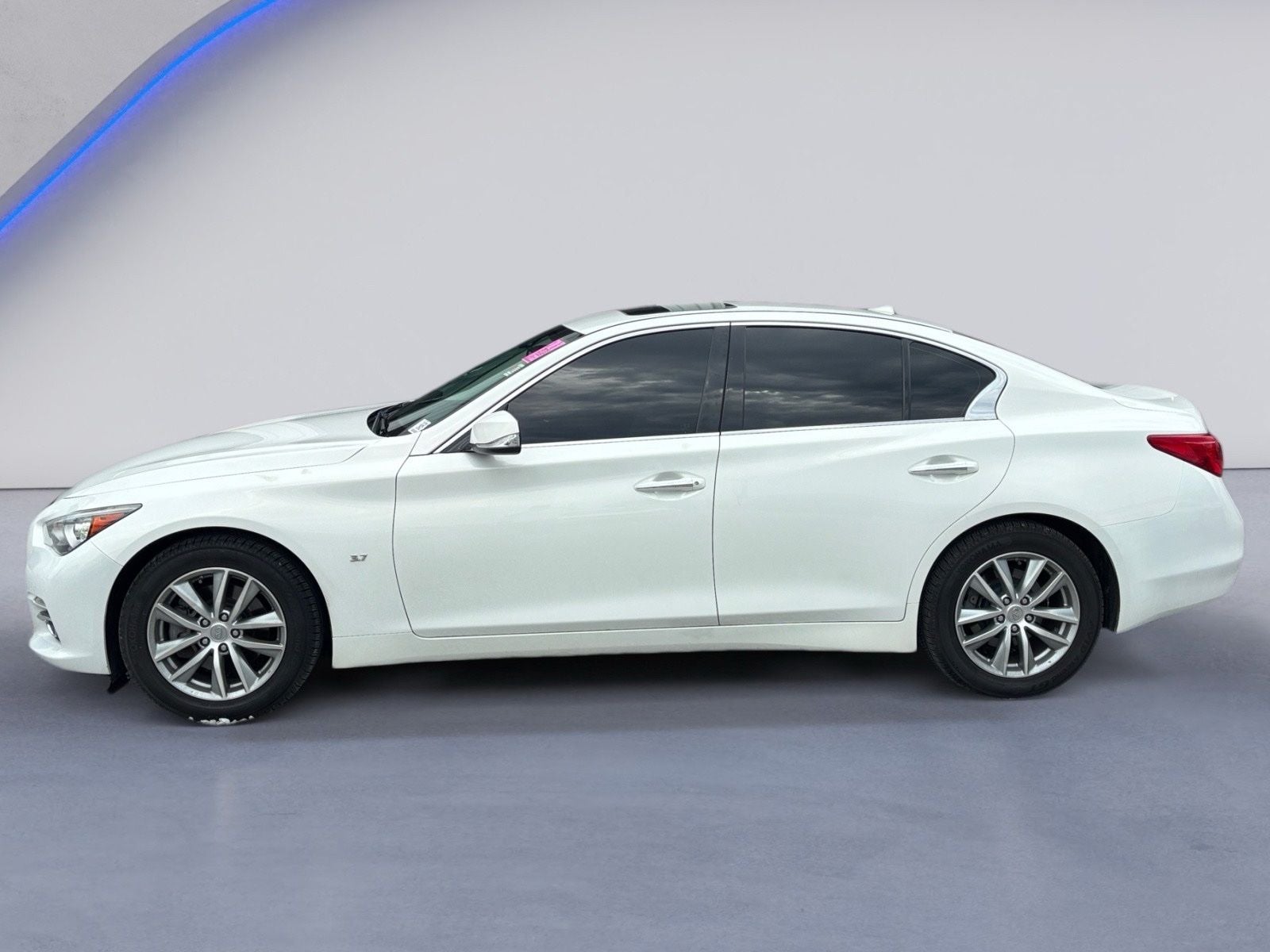 2015 INFINITI Q50 Premium