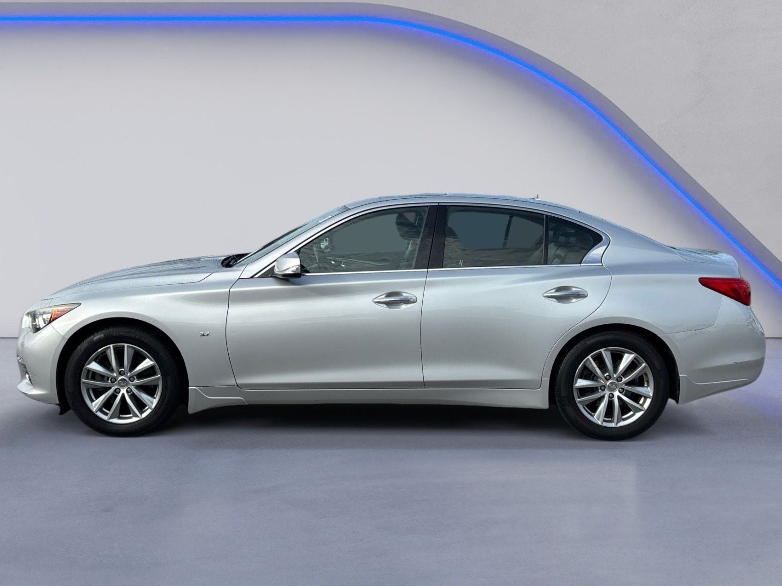 2015 INFINITI Q50 Premium