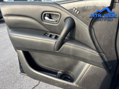 2024 INFINITI QX80 LUXE