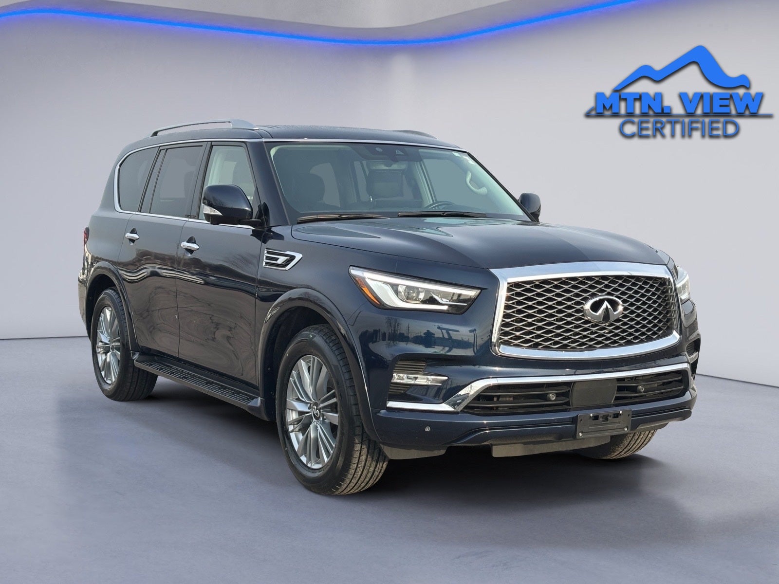 2024 INFINITI QX80 LUXE