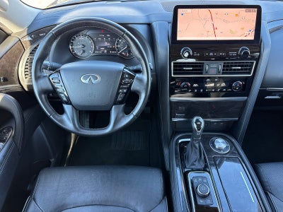 2024 INFINITI QX80 LUXE