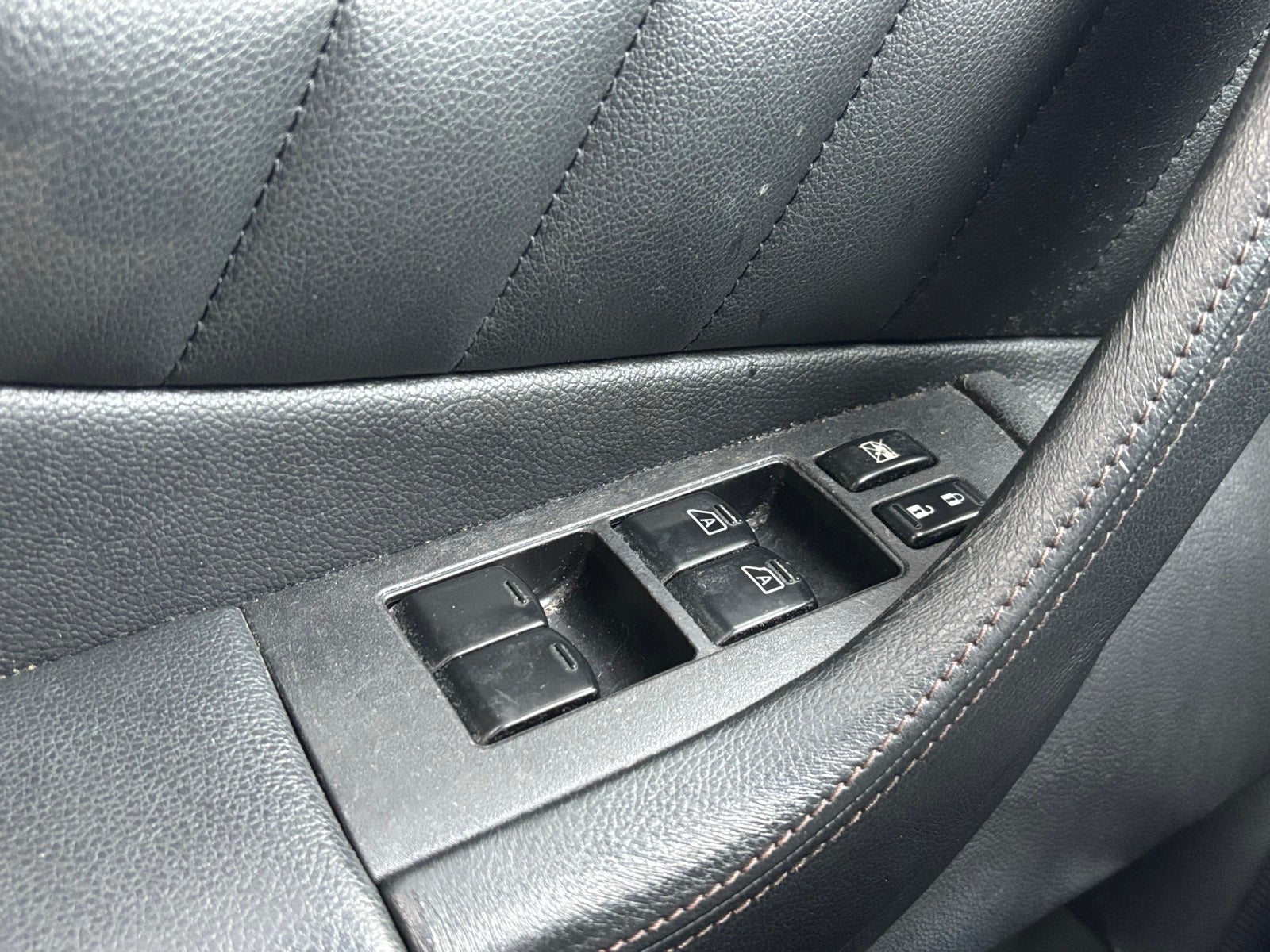 2017 INFINITI QX70 Base