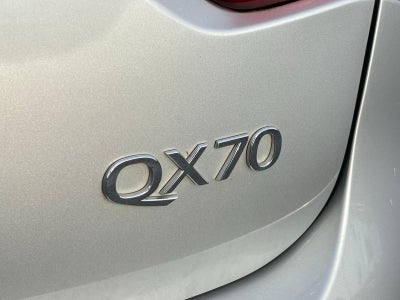 2017 INFINITI QX70 Base