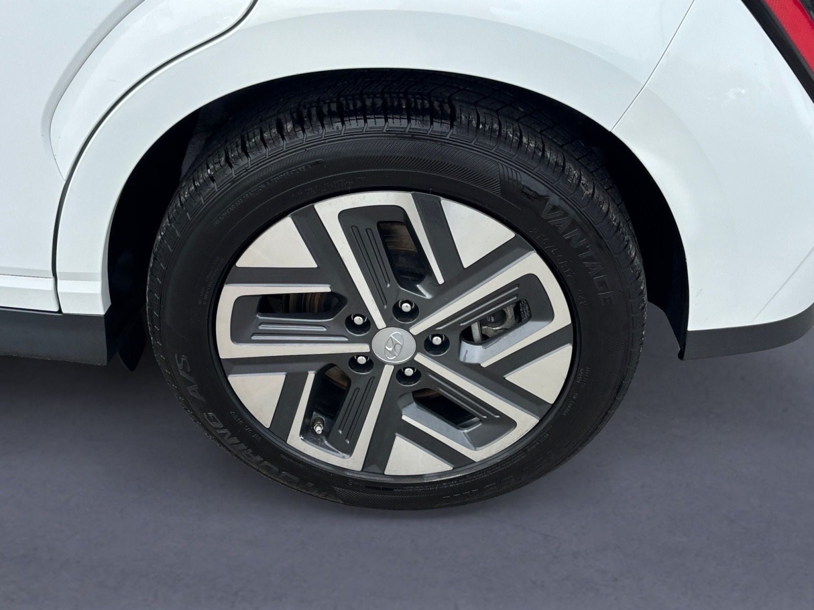 2023 Hyundai Kona Electric SE