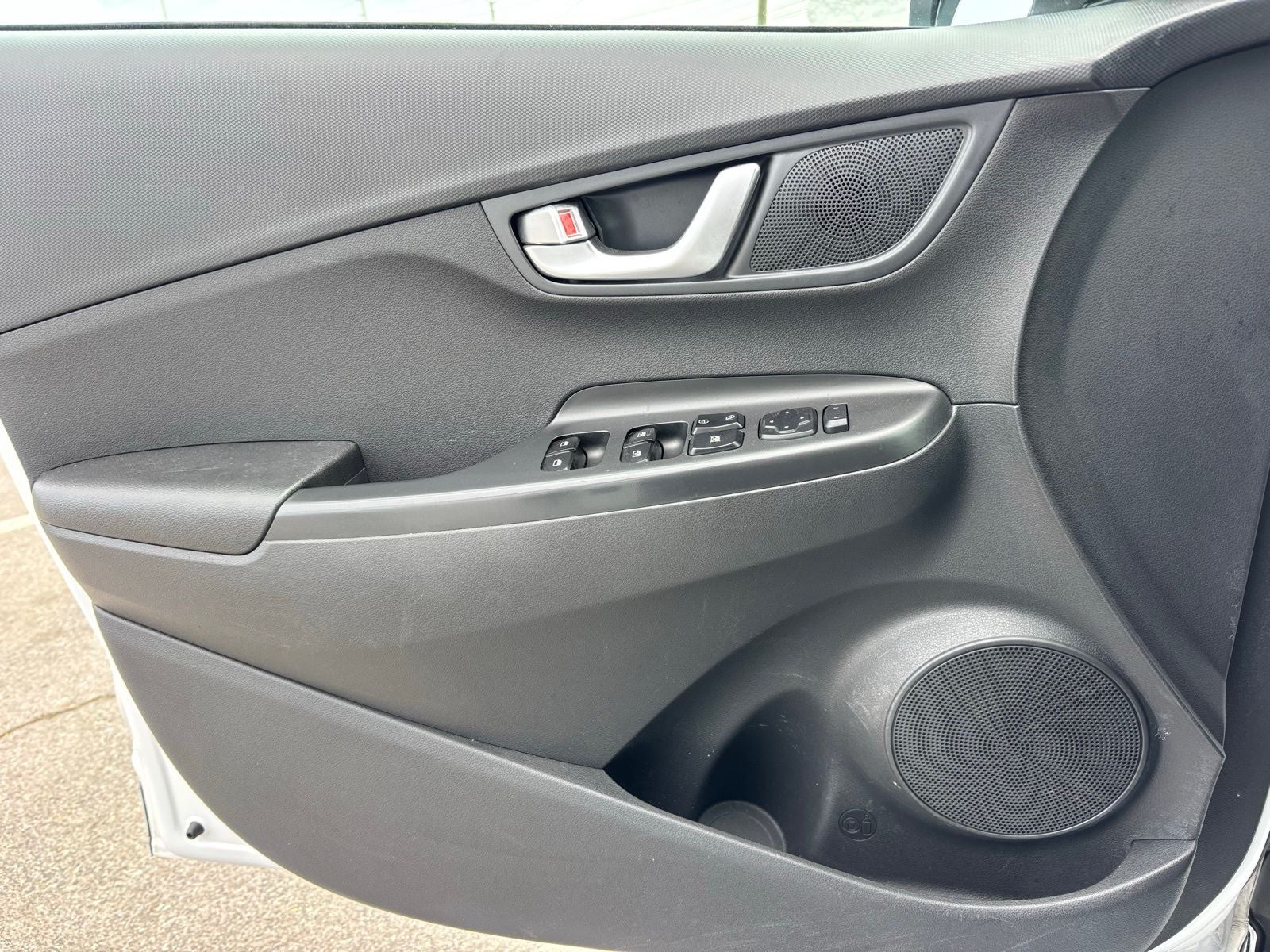 2023 Hyundai Kona Electric SE