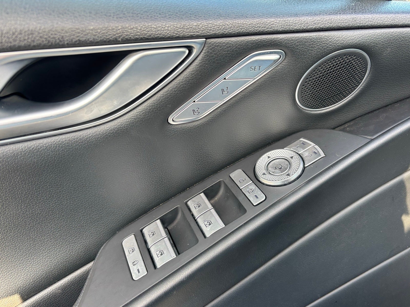 2023 Genesis G80 2.5T