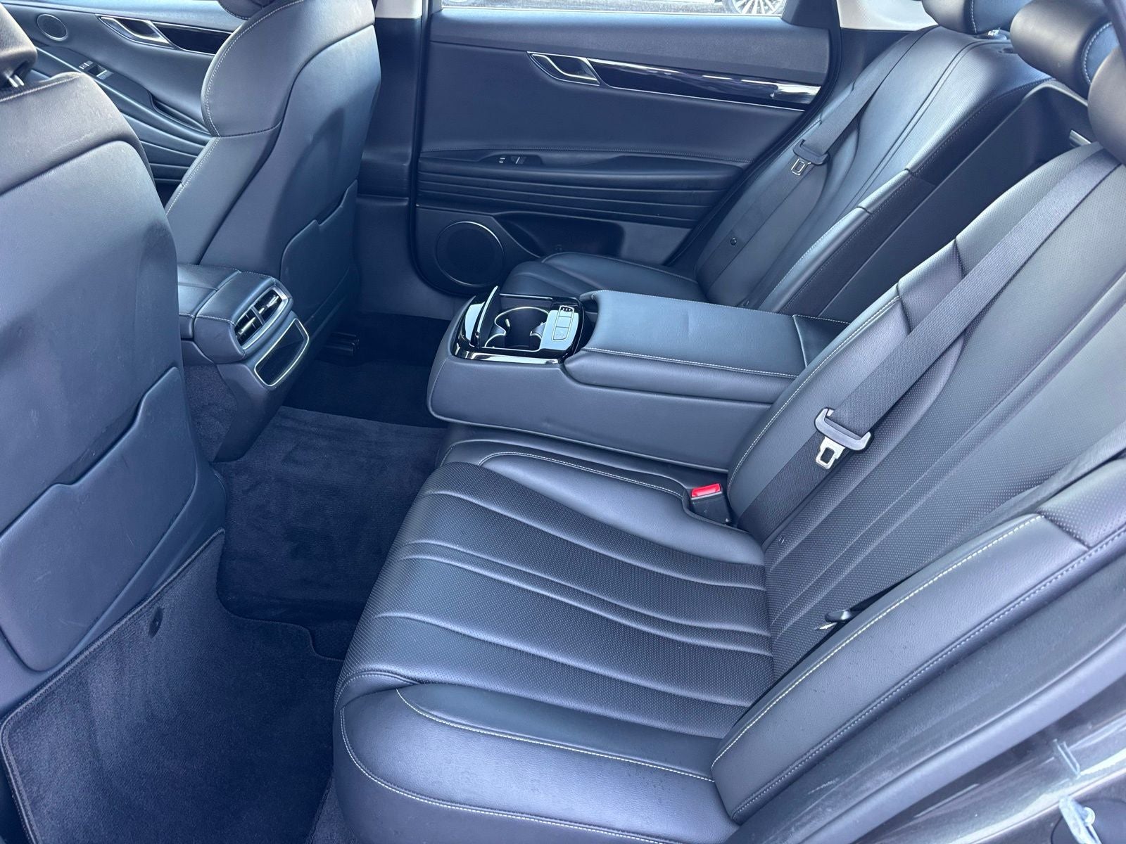 2023 Genesis G80 2.5T