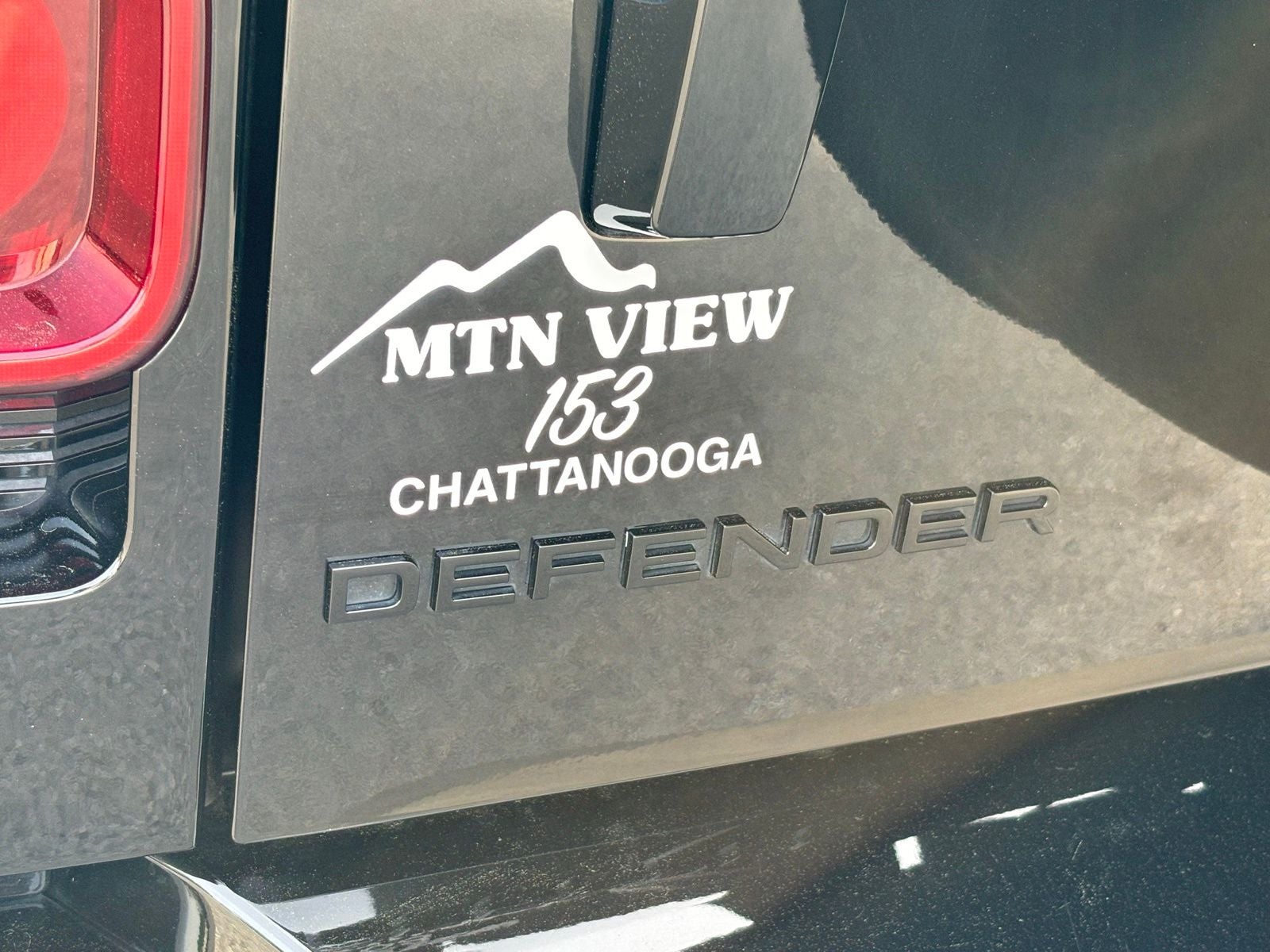 2024 Land Rover Defender 110 X-Dynamic SE