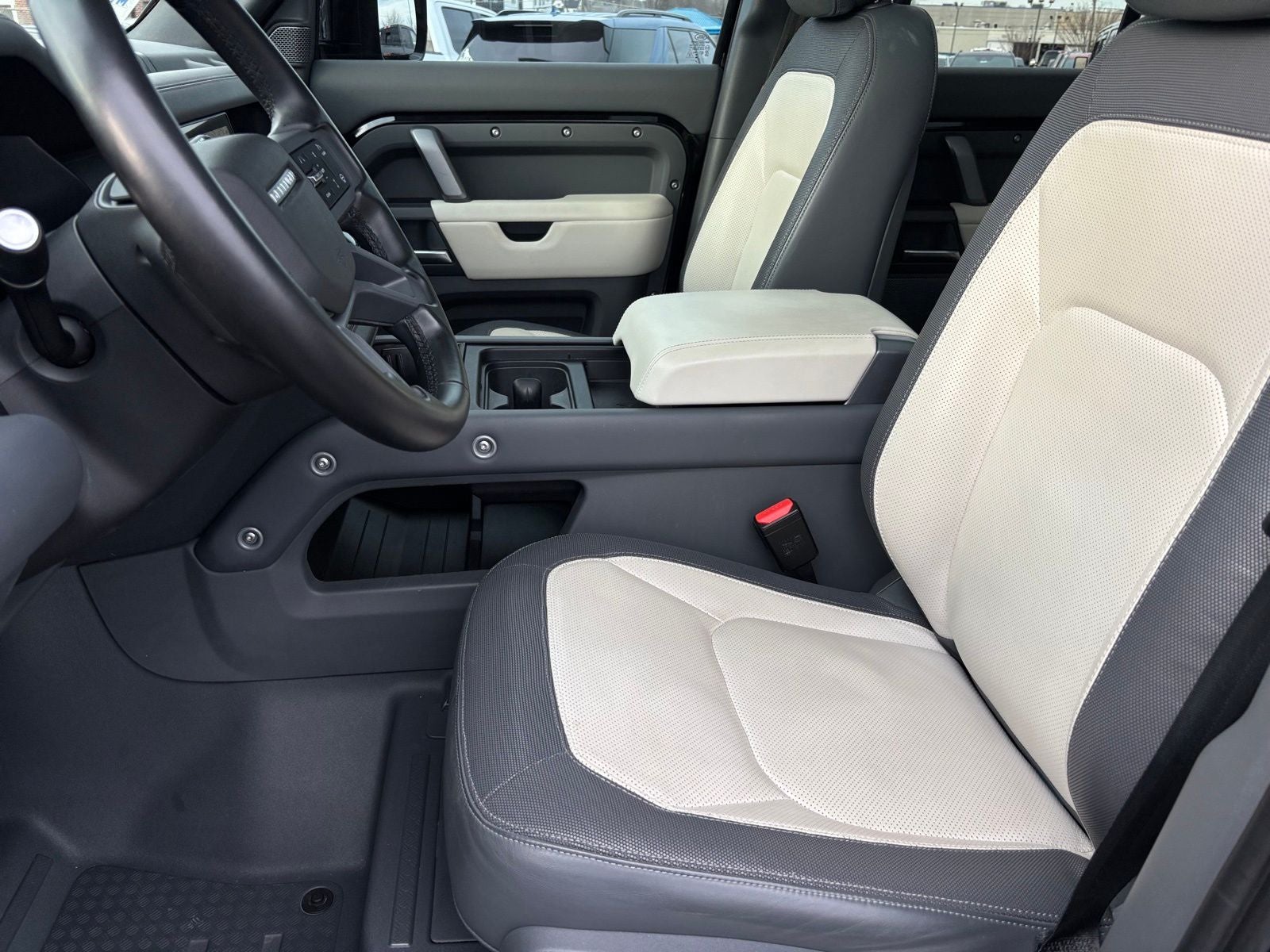 2024 Land Rover Defender 110 X-Dynamic SE