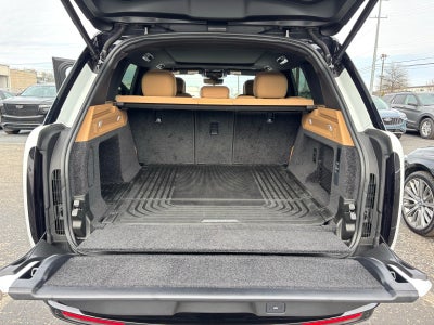 2025 Land Rover Range Rover SE