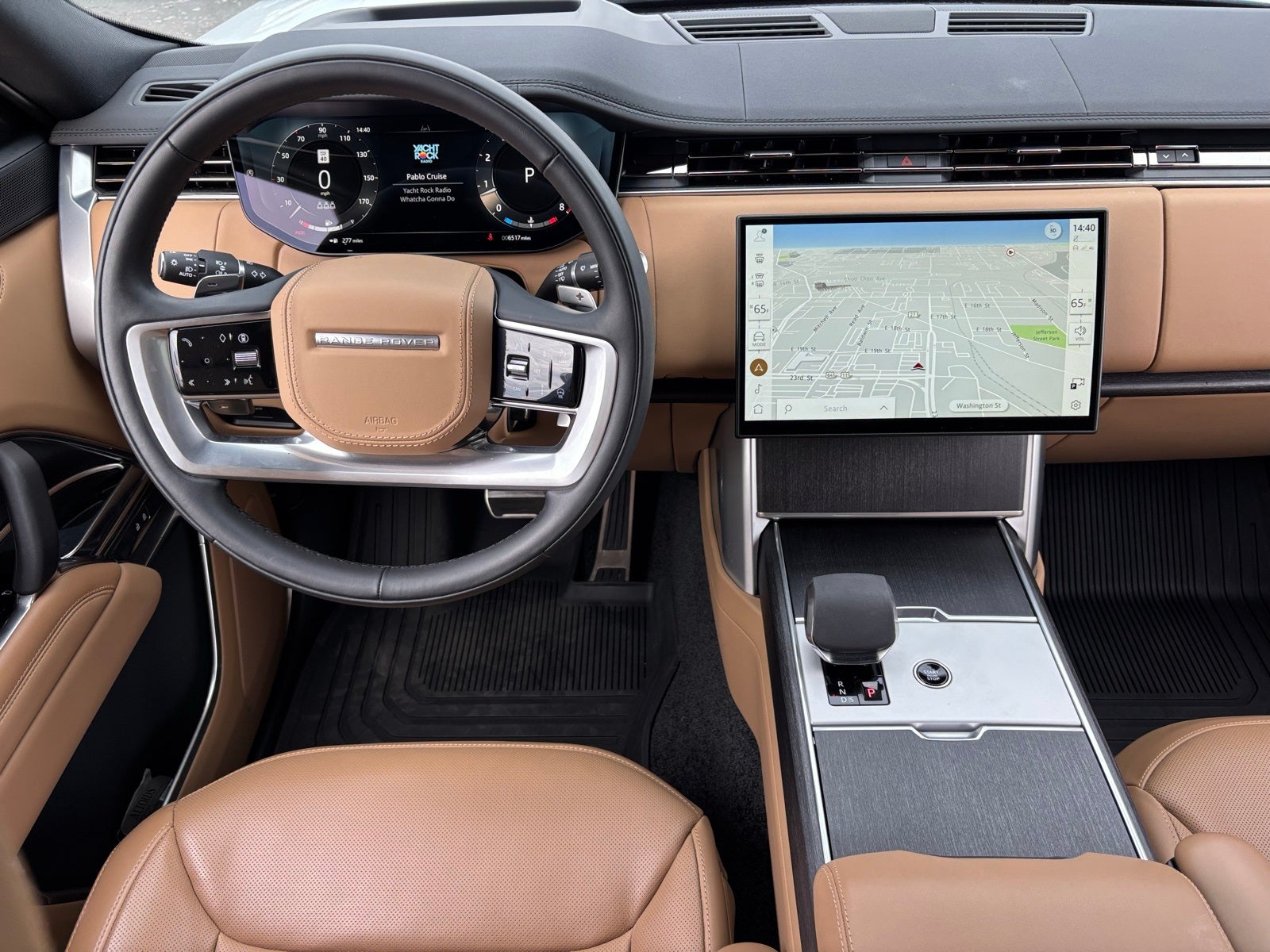 2025 Land Rover Range Rover SE