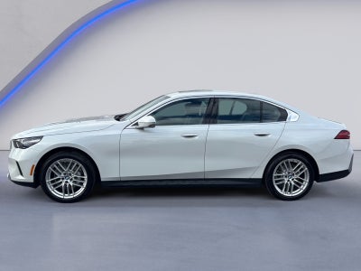 2025 BMW 5 Series 530i xDrive