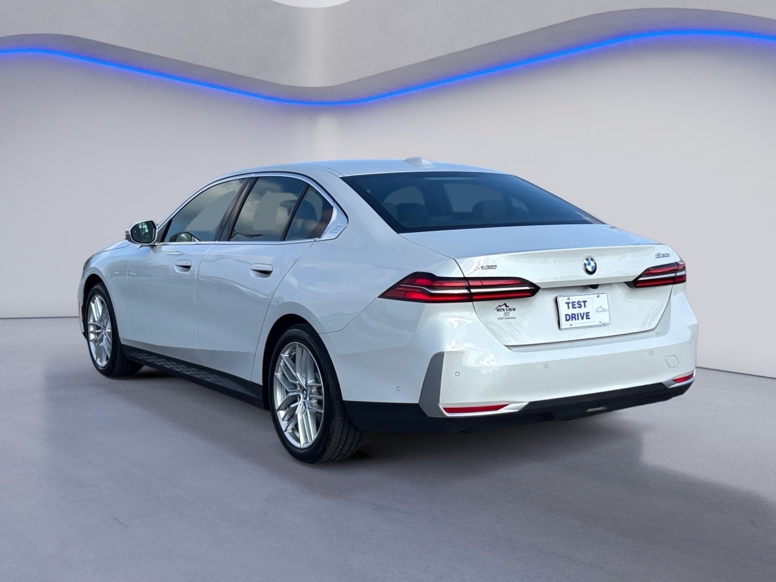 2025 BMW 5 Series 530i xDrive