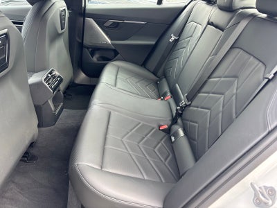 2025 BMW 5 Series 530i xDrive