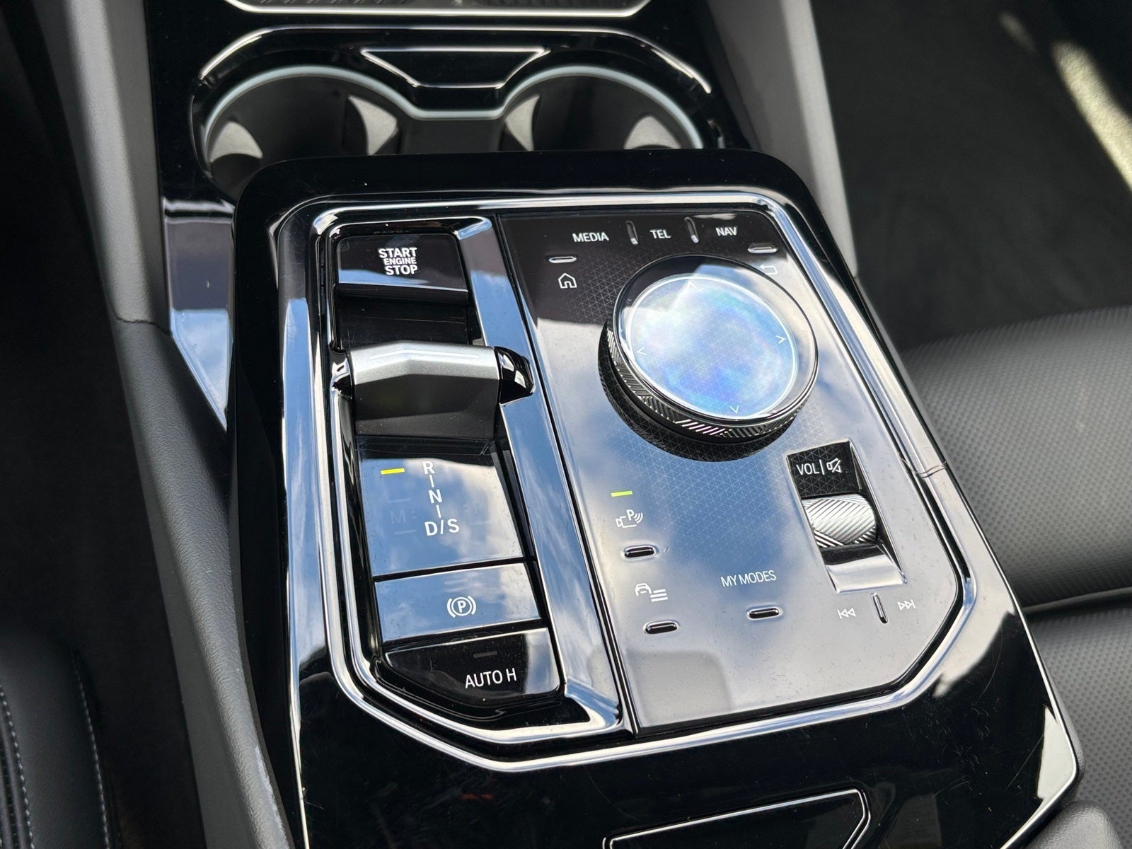 2025 BMW 5 Series 530i xDrive