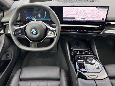 2025 BMW 5 Series 530i xDrive