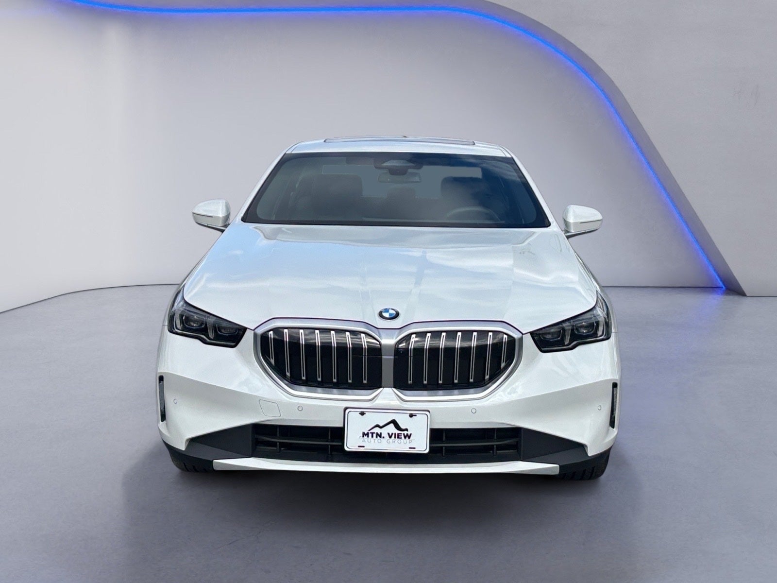 2025 BMW 5 Series 530i xDrive