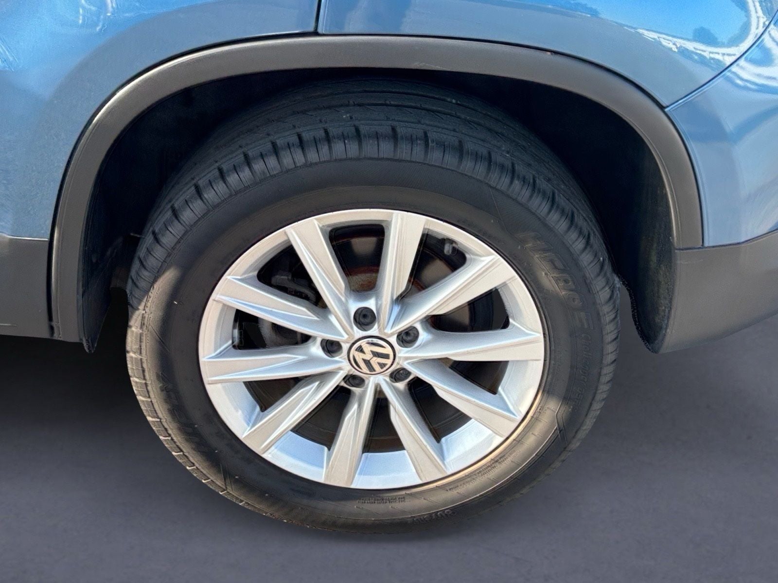 2017 Volkswagen Tiguan Limited 2.0T