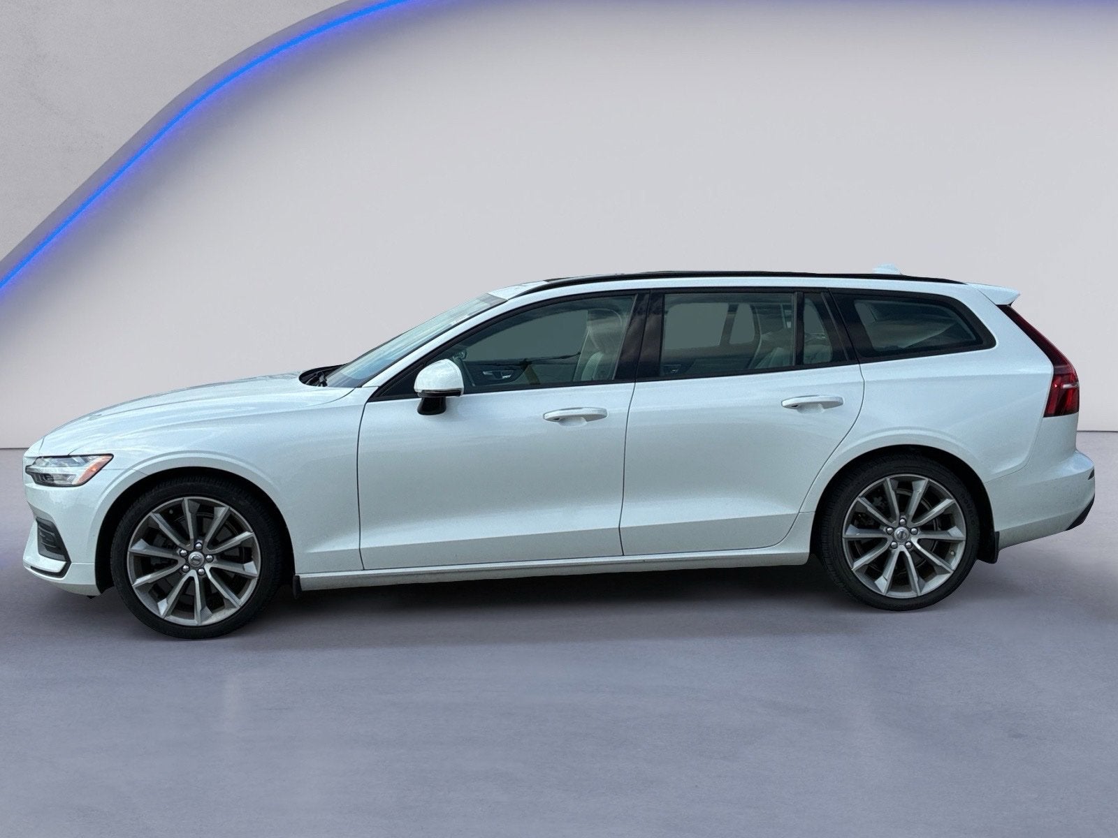 2020 Volvo V60 T5