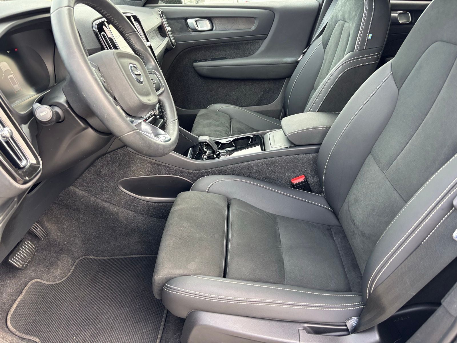 2023 Volvo XC40 Recharge Pure Electric Twin Plus