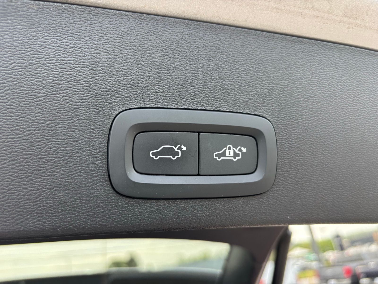 2023 Volvo XC40 Recharge Pure Electric Twin Plus