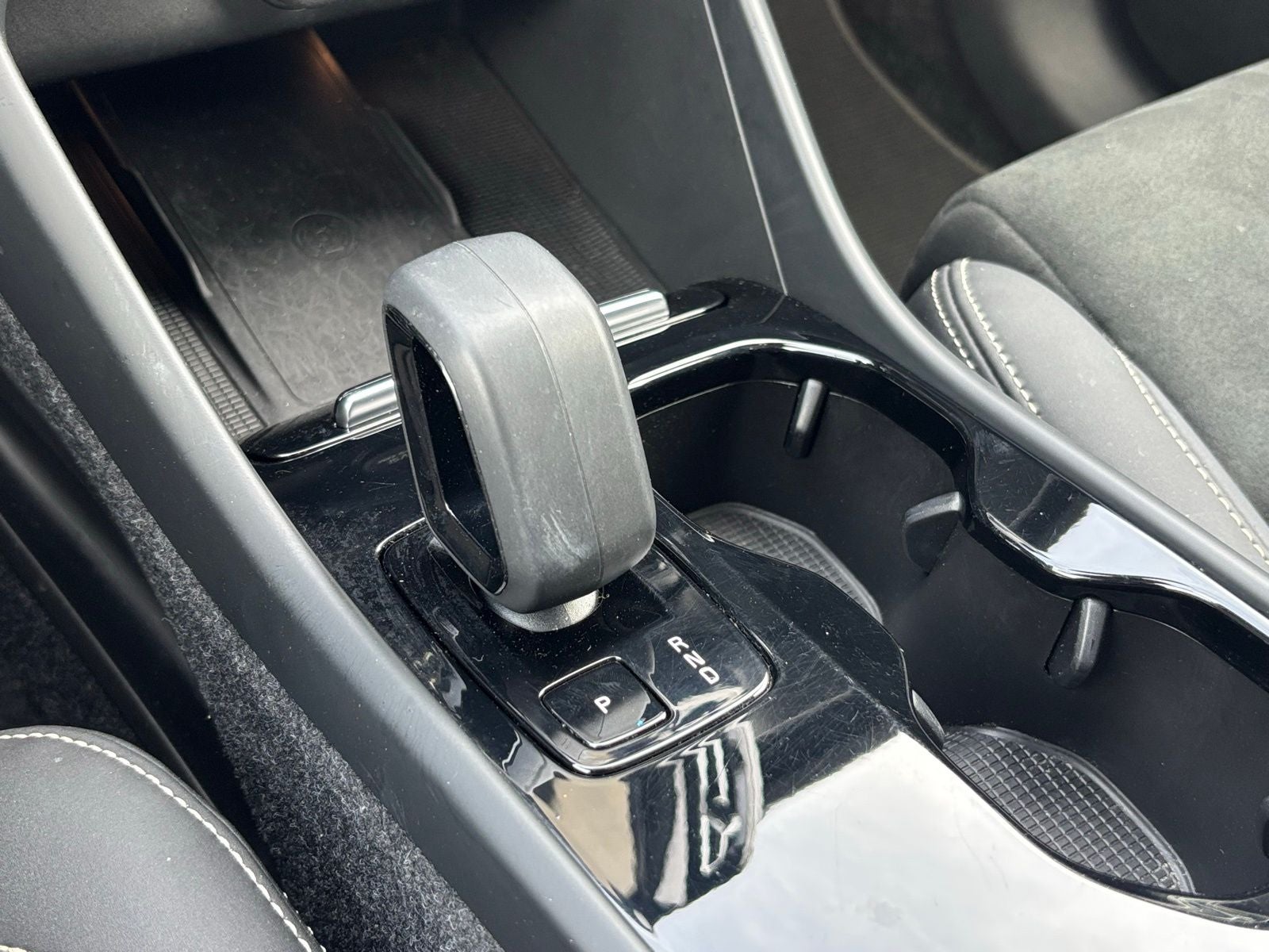 2023 Volvo XC40 Recharge Pure Electric Twin Plus