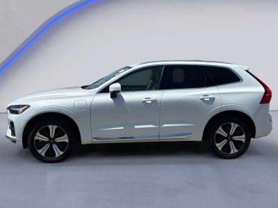 2023 Volvo XC60 Recharge Plug-In Hybrid T8 Plus Bright Theme
