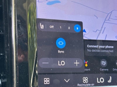 2023 Volvo XC60 Recharge Plug-In Hybrid T8 Plus Bright Theme